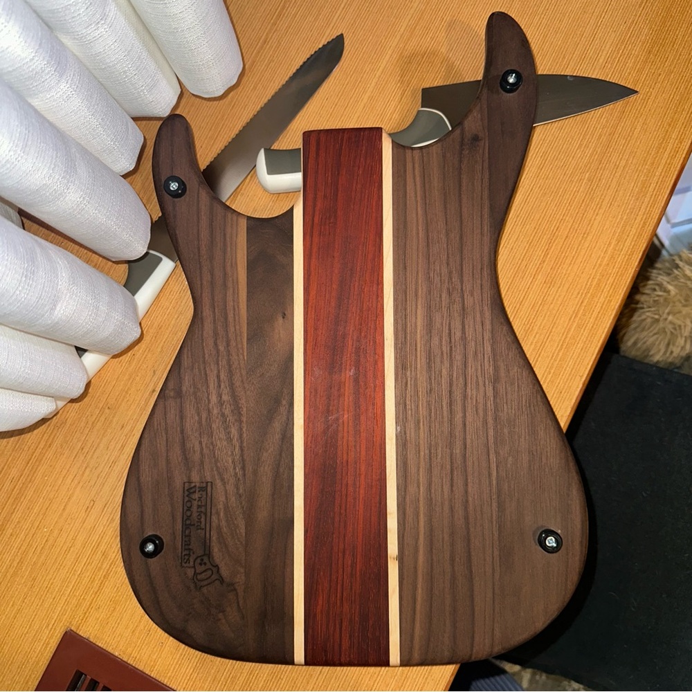 Stratocaster Guitar Shape Cutting Board - Picture 2 of 4
